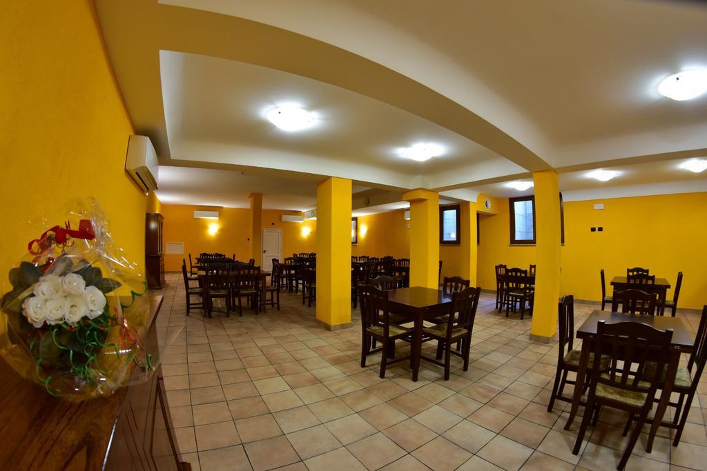 Agriturismo Isola Verde Sant'Urbano Ngoại thất bức ảnh